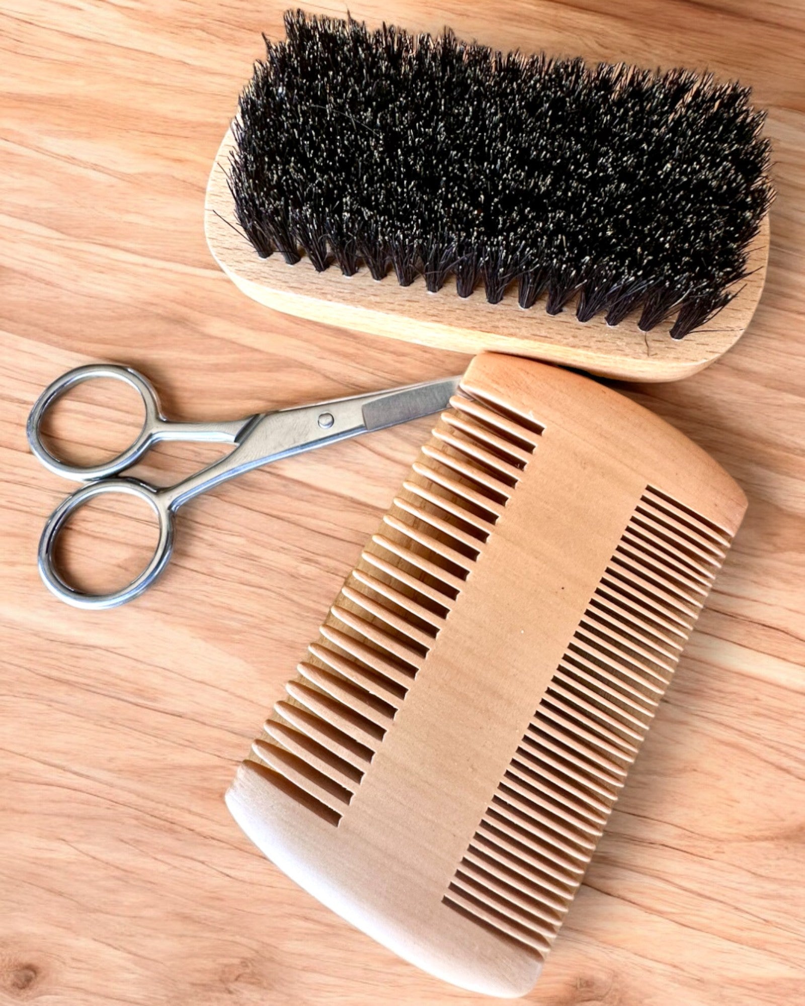 Set de Cuidado de Barba "BeardMaster", posibilidad de personalización con grabado para regalo