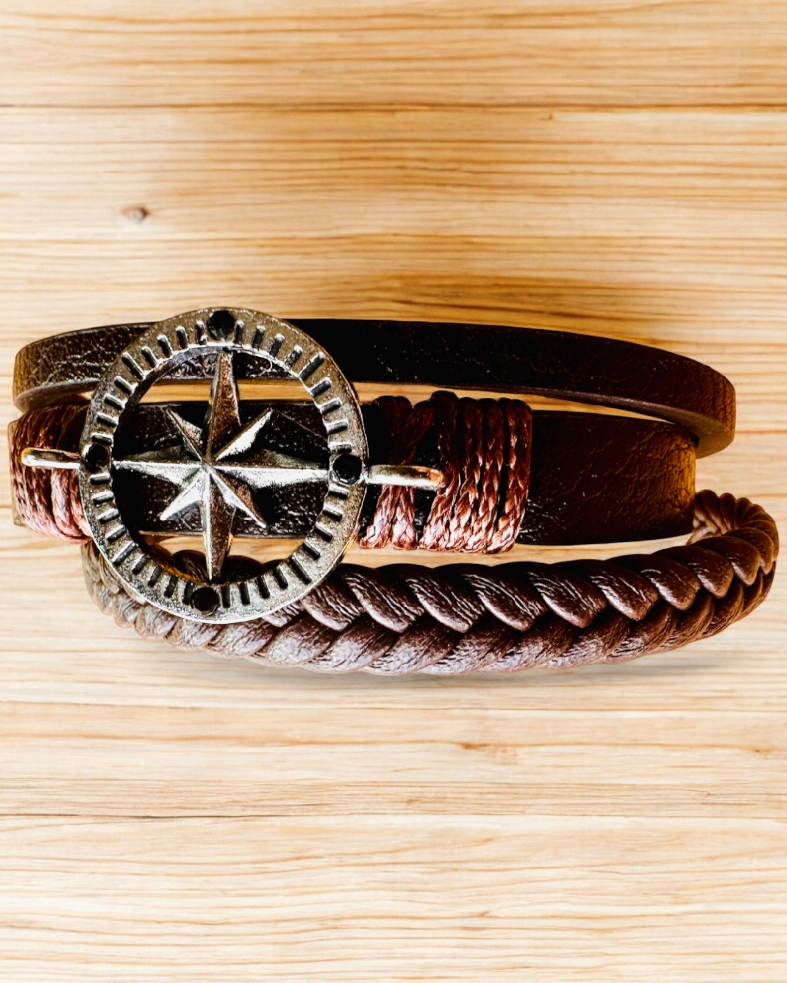 Pulsera "Compass Adventure" - posibilidad de personalización con grabado para regalo, 2 variantes de color para elegir.