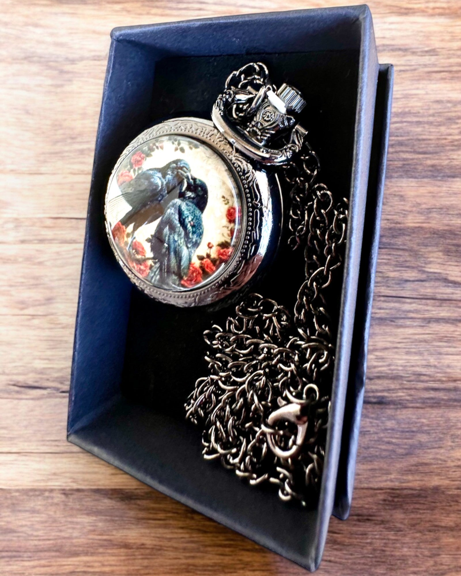 Reloj de bolsillo 'El Beso de los Cuervos' con grabado – personalización con grabado para regalo