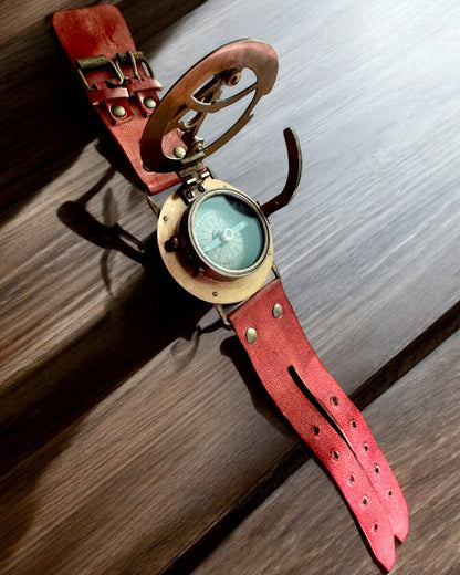 Reloj Solar "Compás Antiguo", reloj de pulsera con compás, posibilidad de personalización con grabado.