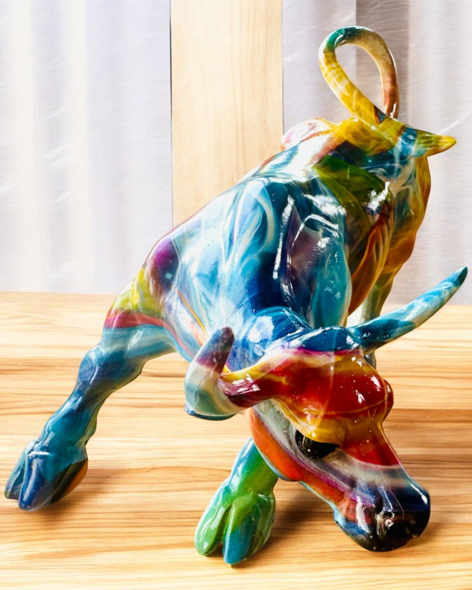 Escultura Toro Decorativo "BullArt" – Arte Único con Opción de Grabado - 4 variantes de color, para regalo personalizado