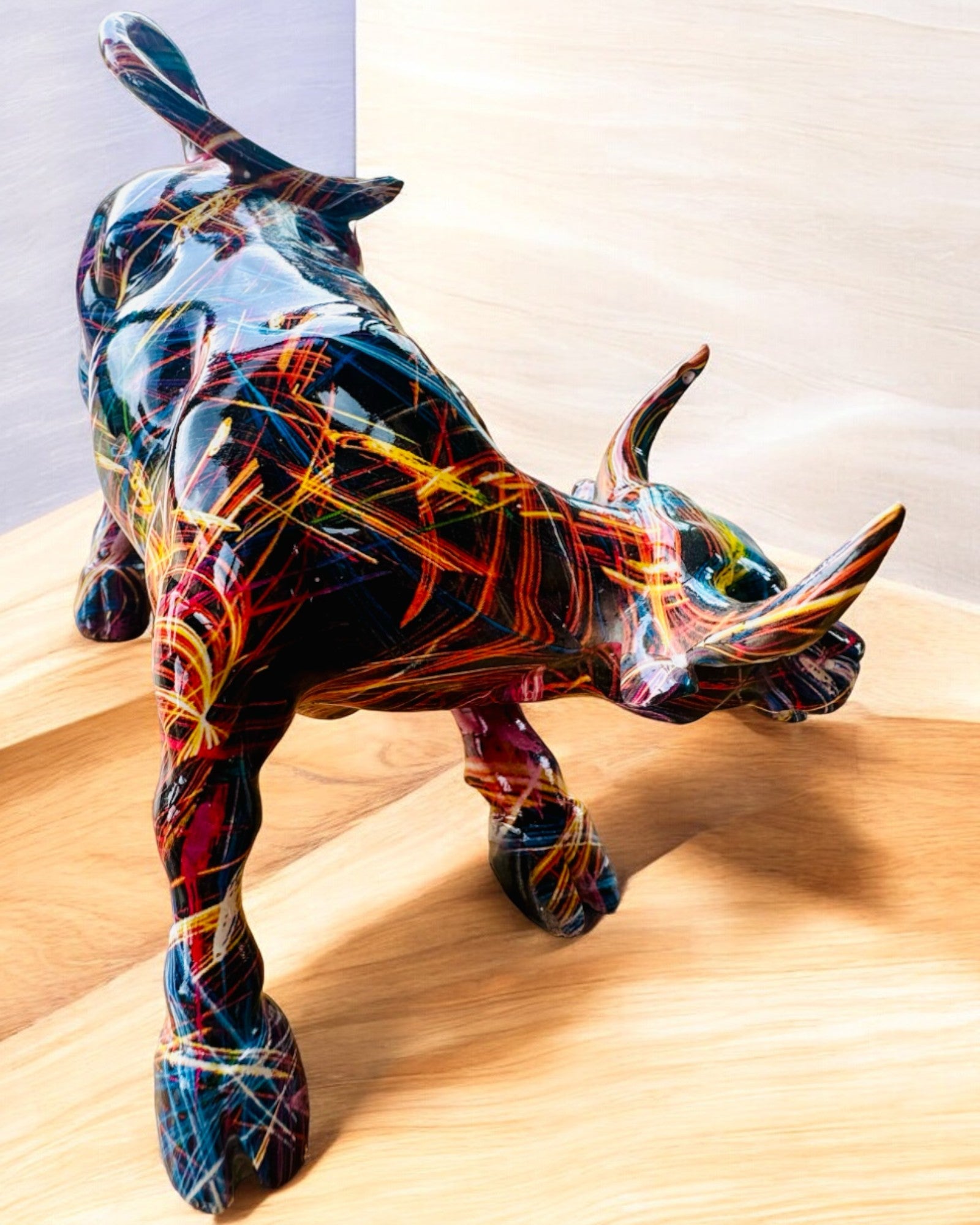 Escultura Toro Decorativo "BullArt" – Arte Único con Opción de Grabado - 4 variantes de color, para regalo personalizado