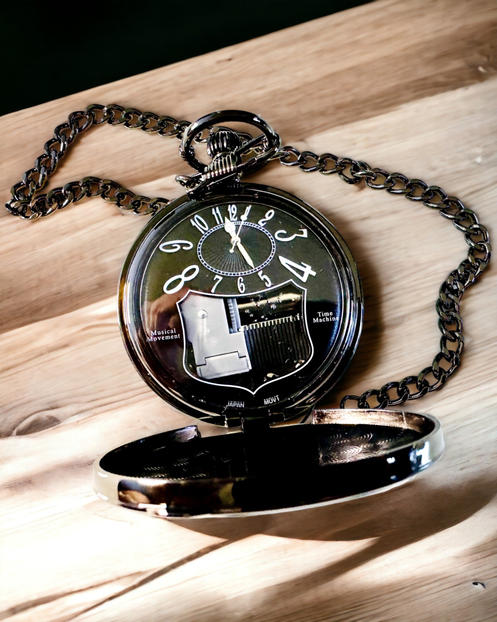 Reloj de bolsillo "Astrum Temporis" - Marco negro. Posibilidad de personalización con grabado.