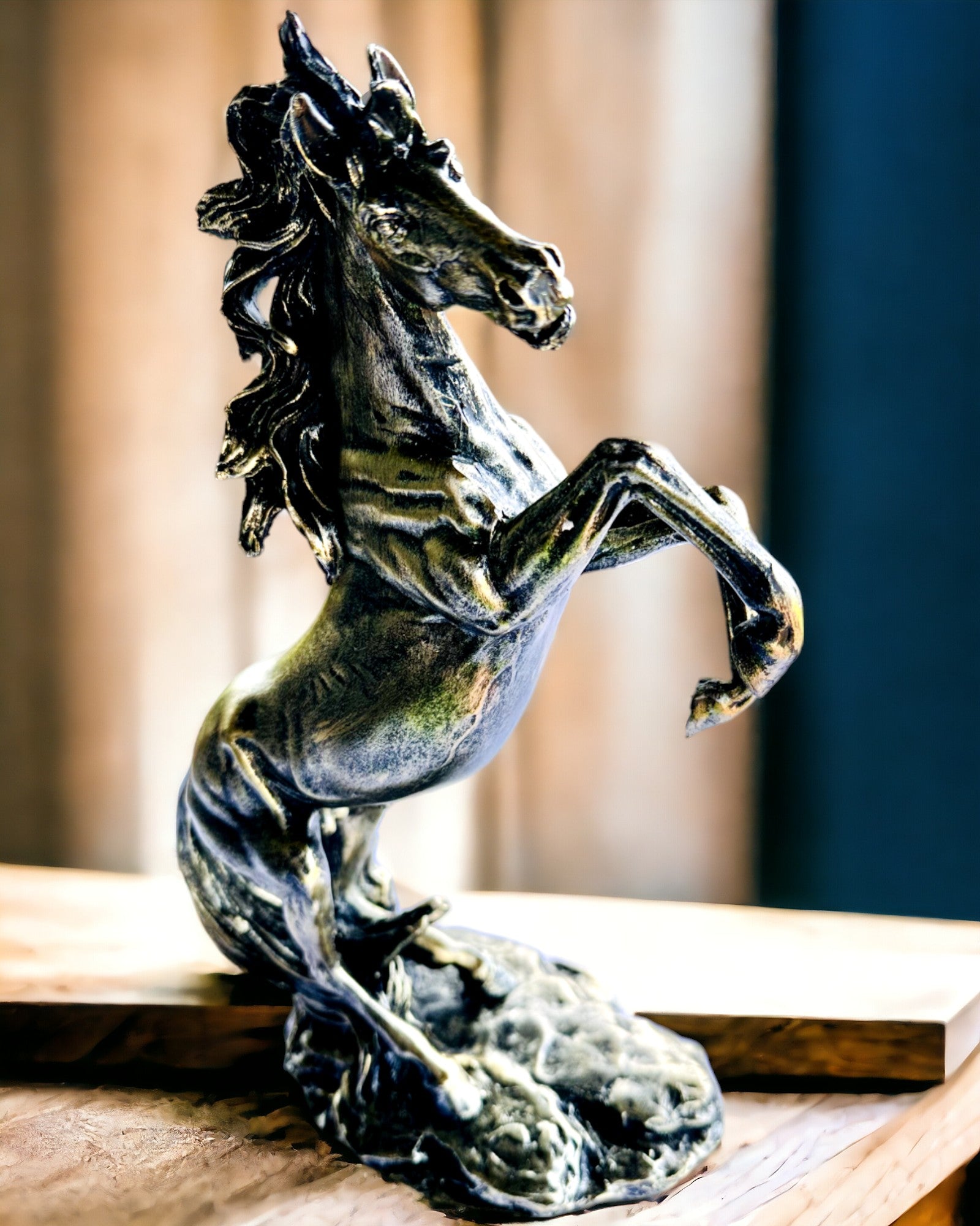 Noblesse - Figura, Estatua de Caballo en Movimiento - posibilidad de personalización con grabado para regalo