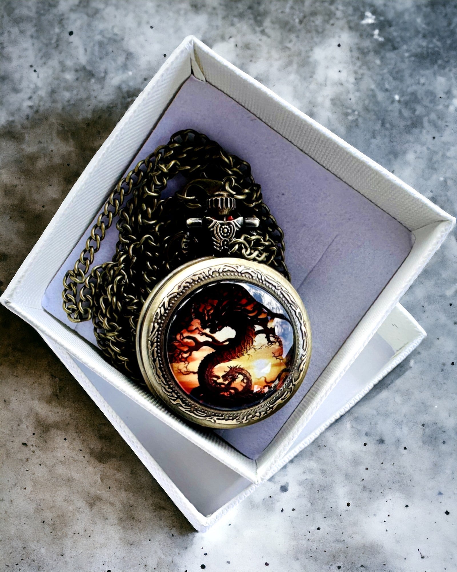 Reloj de bolsillo "Dragon's Twilight" personalización con grabado