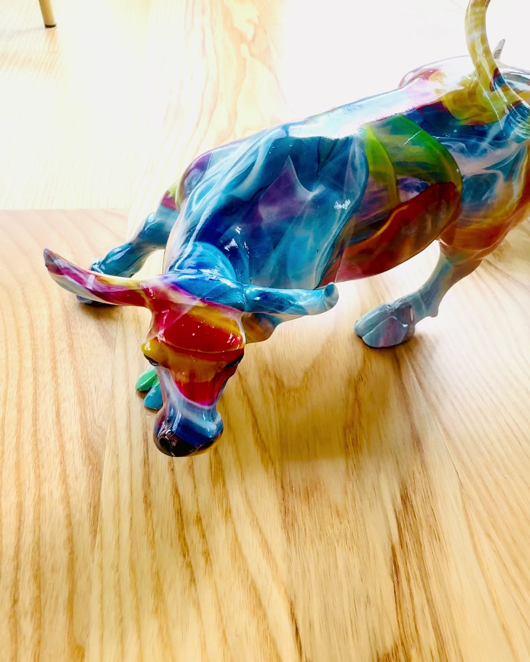 Escultura Toro Decorativo "BullArt" – Arte Único con Opción de Grabado - 4 variantes de color, para regalo personalizado