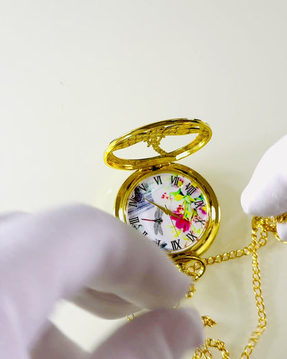 Reloj de bolsillo vintage clásico con tapa transparente