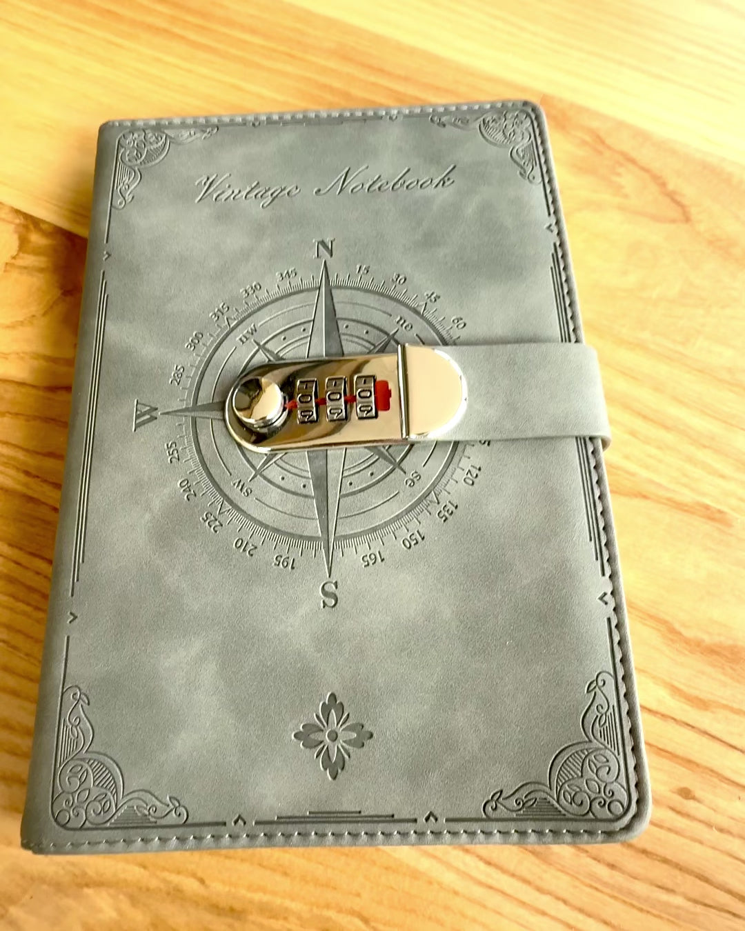 'Cuaderno Secreto A5 Vintage con bloqueo por código - Elige Tu Estilo, personalización con grabado para regalo'