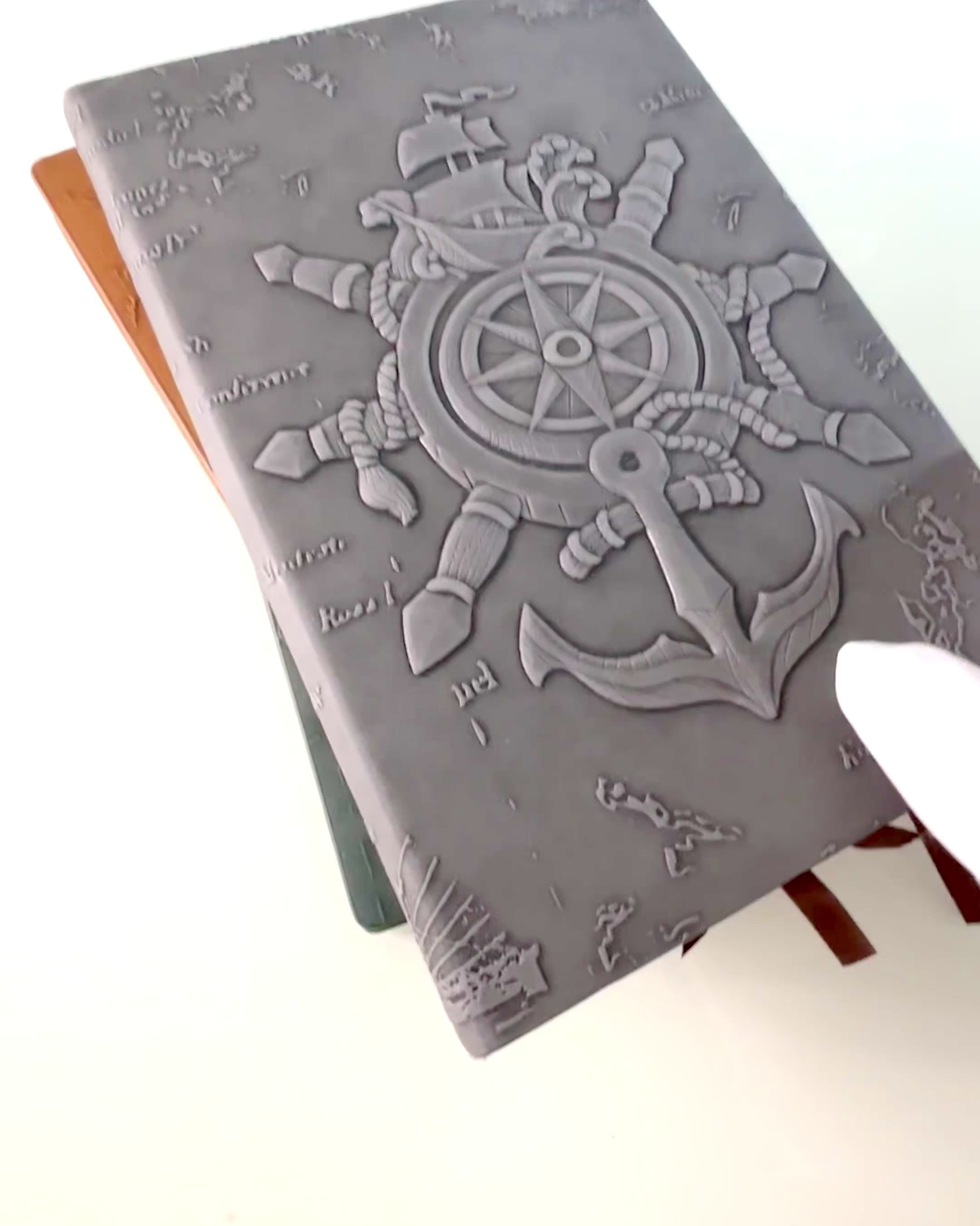 Cuadernos con diseño náutico "Nautica" con opción de personalización mediante grabado, para regalo.